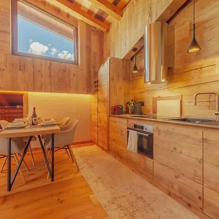 Heritage Des Alpes - Luxury Apartment *